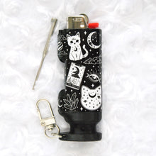 Load image into Gallery viewer, Salem Hemp+Poker Lighter Case