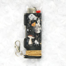 Load image into Gallery viewer, Celestial Magic Hemp+Poker Lighter Case