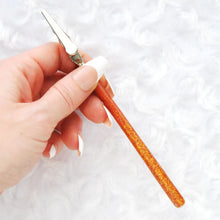 Load image into Gallery viewer, Terra Cotta Clip