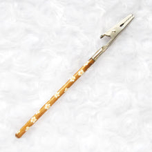 Load image into Gallery viewer, Daisy Chain Hand-Painted Roach Clip
